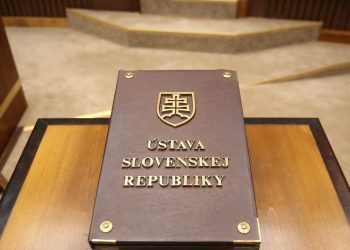 Ústava Slovenskej republiky poèas rokovania 25. schôdze Národnej rady SR. Bratislava, 1. apríl 2021. Foto: SITA/Kancelária Národnej rady SR