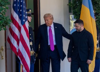 October 17, 2025, Washington, Dc, United States: President DONALD TRUMP welcomes Ukrainian President Vladamir Zelensky to the White House on October 17, 2025.,Image: 1046183282, License: Rights-managed, Restrictions: , Model Release: no, Credit line: Andrew Leyden / Zuma Press / Profimedia