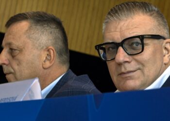 Sprava: Prezident SFZ Ján Kováčik a generálny sekretár SFZ Peter Palenčík. Foto: SITA/Milan Illík