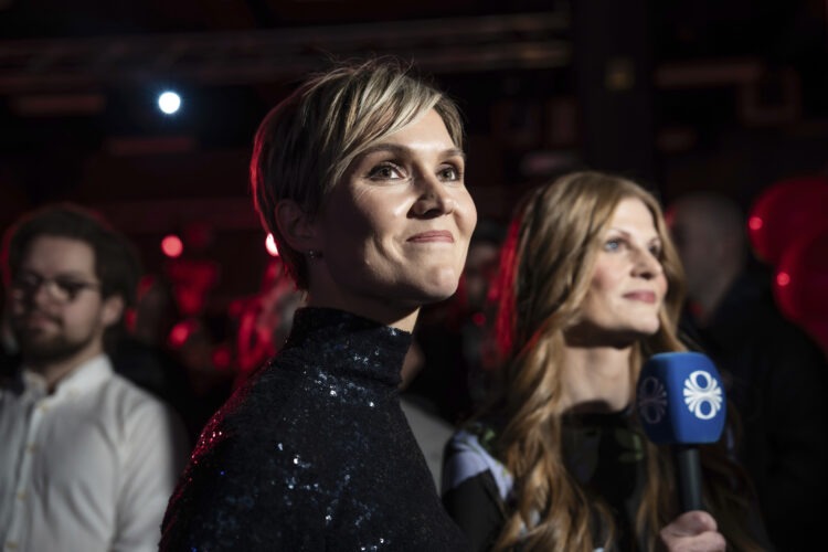 Kristrún Mjöll Frostadóttir, islandská premiérka vládne ostrovu od roku 2024. Foto: SITA/AP Photo/Marco di Marco