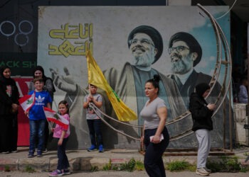 Proiránske teroristické hnutie Hizballáh má v Libanone stále veľmi silnú pozíciu. Ilustračné foto: SITA/AP Photo/Hassan Ammar