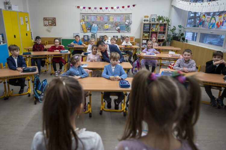 Deti v školách sa budú od tohtoročného septembra učiť trochu inak. Ilustračné foto: SITA/Milan Illík