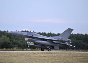Slovenské stíhačky F-16 budú v budúcom roku tiež zabezpečovať protivzdušnú obranu Pobaltia. Foto: SITA/Milan Illík