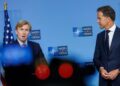 Náměstek ministra obrany USA Elbridge Colby při setkání s generálním tajemníkem NATO Markem Ruttem.
Foto: Olivier Matthys / EPA / Profimedia
